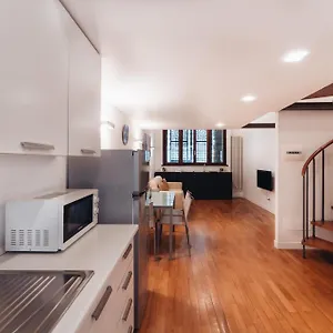 Charming De Togni Apartment Milan