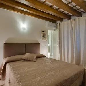 - Vigna Nuova Alberti Apartment Florence
