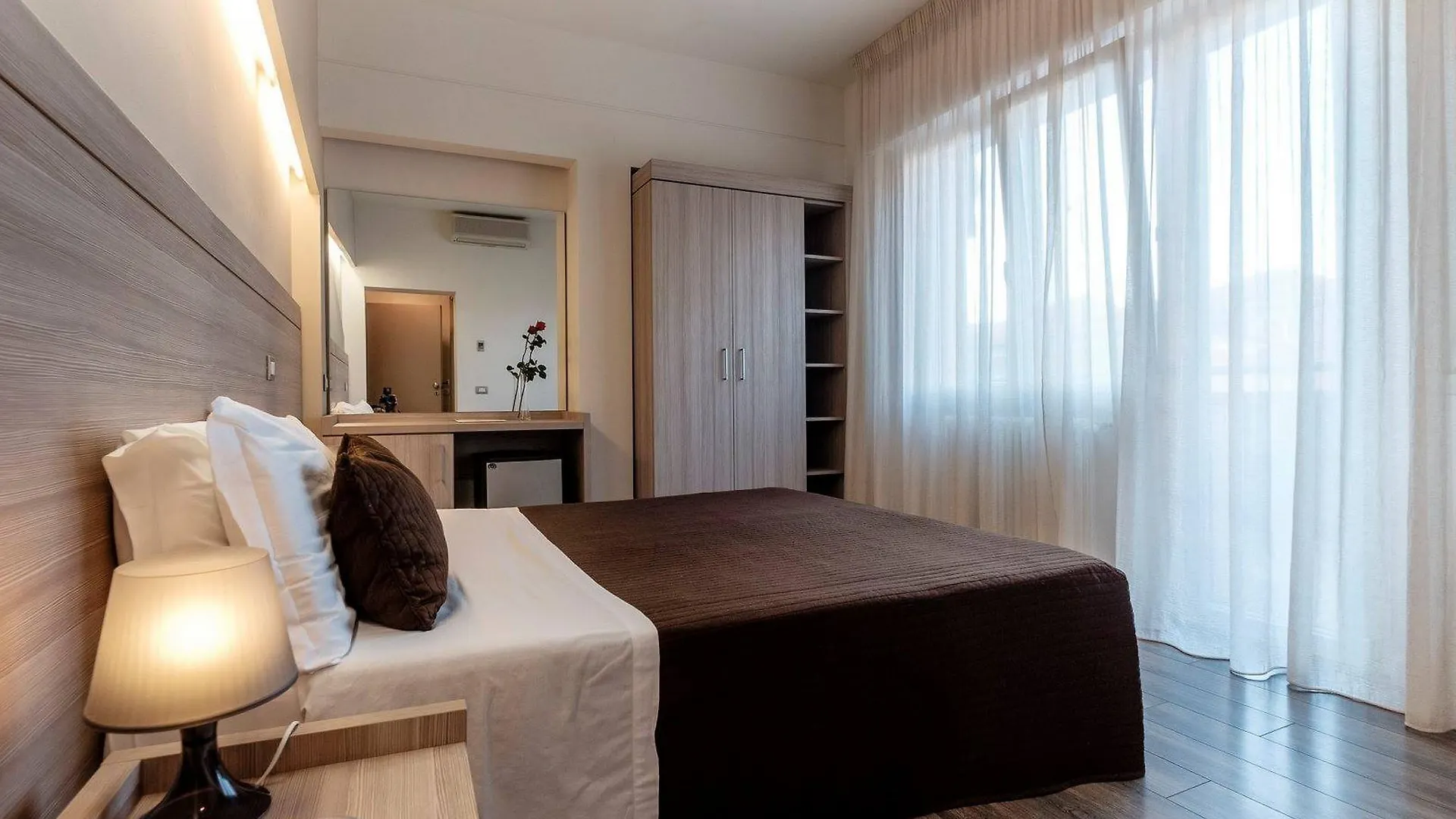 Hotel Villa Lalla Rimini 3*,  Italy